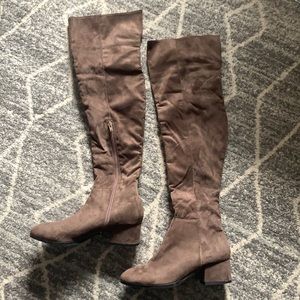 Narrow calf over the knee vegan suede taupe heeled boots size 6 for petites